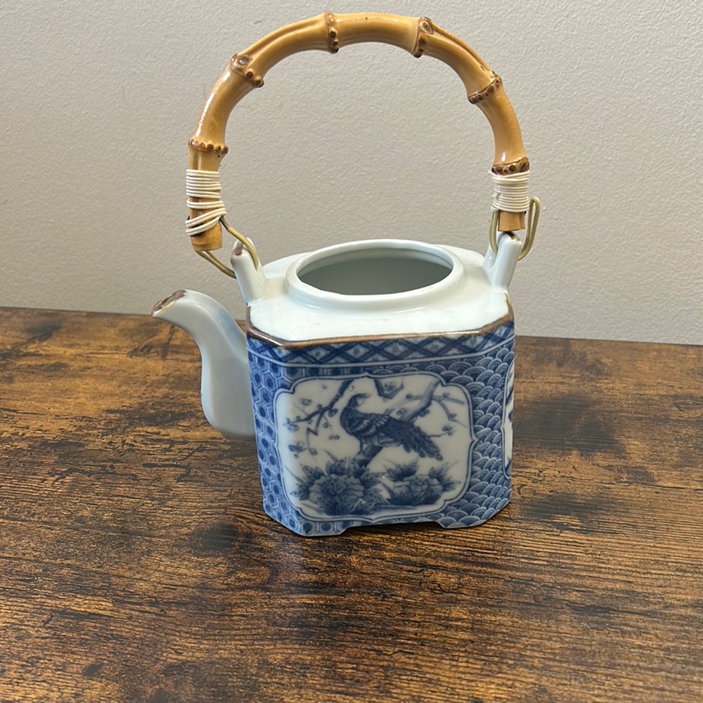 Vintage 1980’s Japanese Teapot with Bamboo Handle